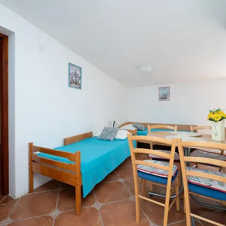 With Parking Space - Biograd - 22462 Pakostane