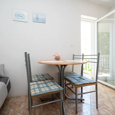 With Parking Space - Biograd - 22462 Apartment Pakostane
