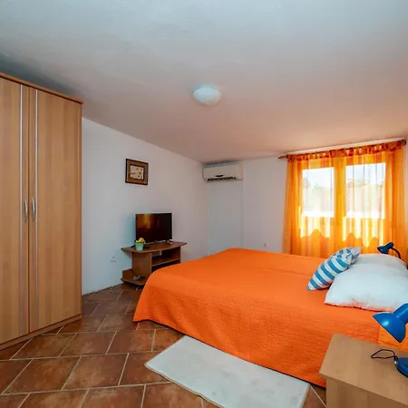 Apartment With Parking Space - Biograd - 22462