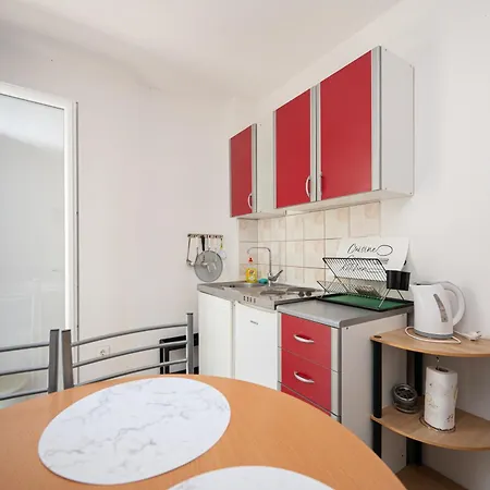 Apartment With Parking Space - Biograd - 22462 Pakostane