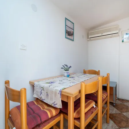 With Parking Space - Biograd - 22462 Pakostane